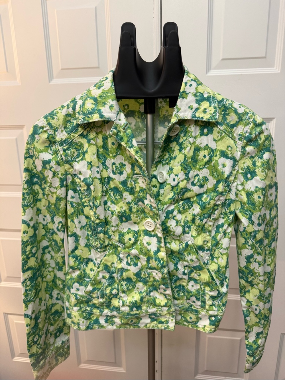 Liz Claiborne Green Floral Jean Jacket - Picture 4 of 8